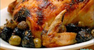 Курица с черносливом в духовке