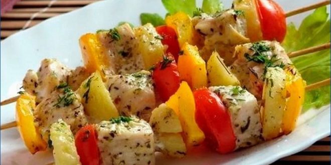 Шашлык из рыбы с овощами на шпажках в духовке