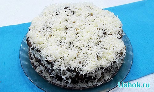 Рецепт нежного печеночного торта из говяжьей печени с шампиньонами
