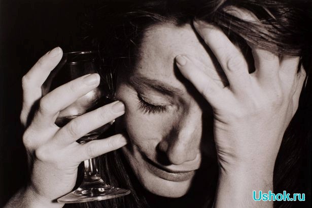 Женский алкоголизм: беда которой можно избежать
